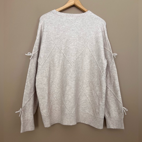 {Calligraphie} Diamond Pattern Wool Blend Crewneck Sweater with Bow Details - 1X - Picture 4 of 10